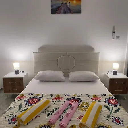 Moena Guest House