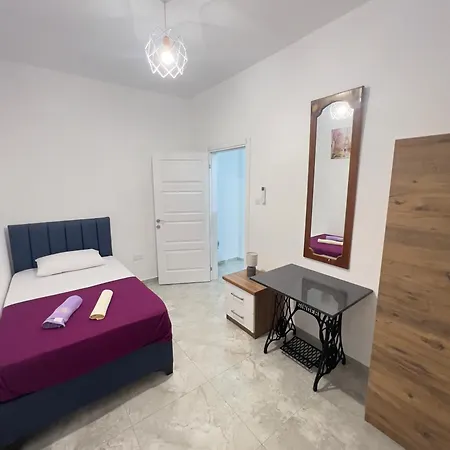 Moena Guest House ゲストハウス *